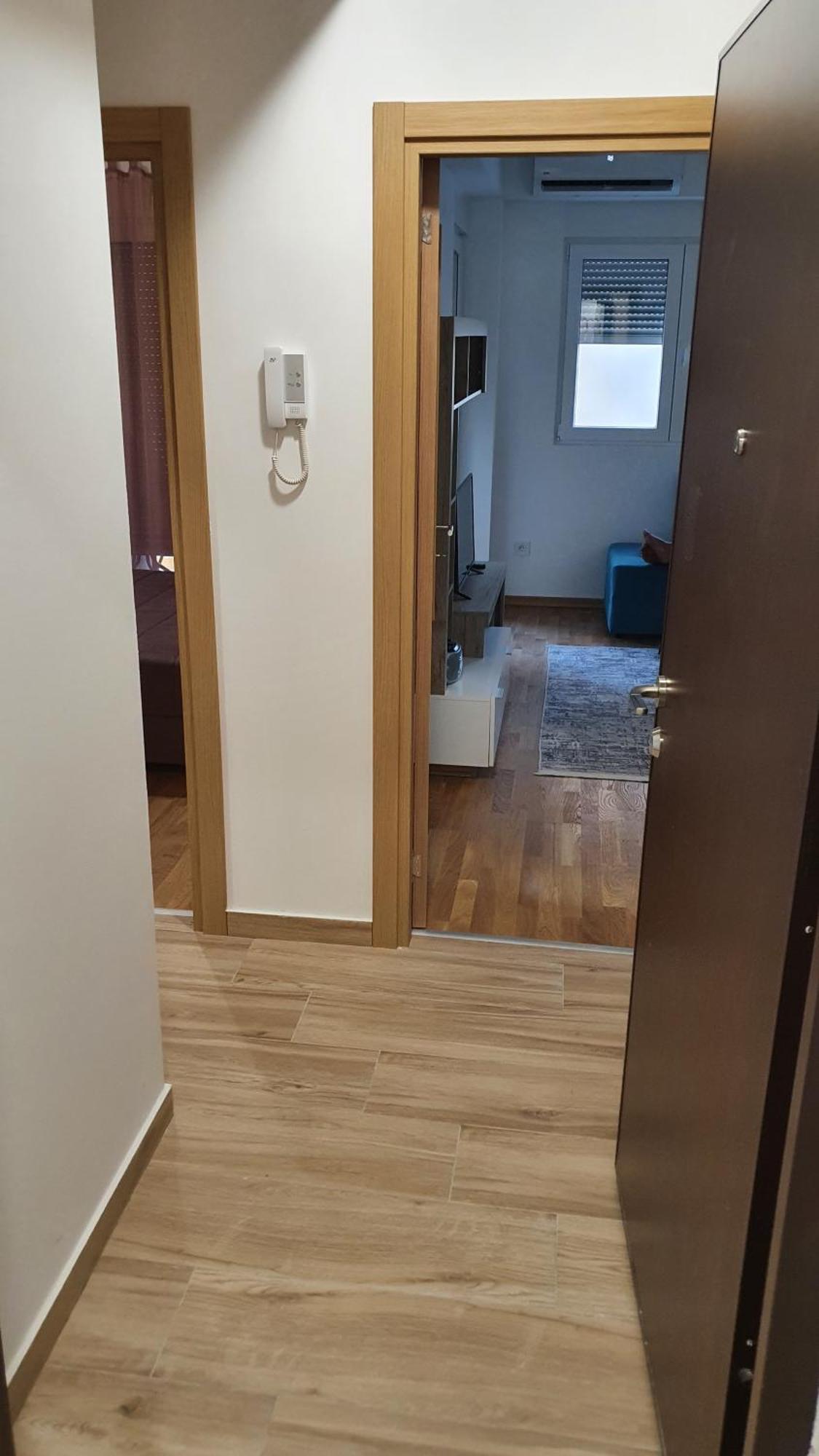 Odmor U Podgorici. Lejlighed Podgorica Eksteriør billede